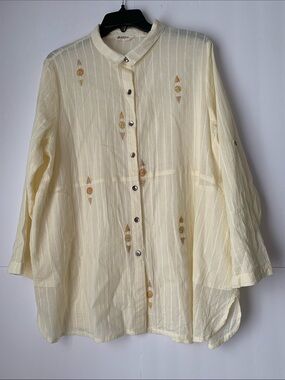 Marketplace Light Cream Embroidered Button-Front Women's Top Blouse Size L